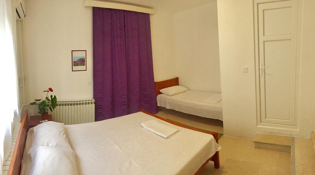 Bravo Apartmani Budva Phòng bức ảnh
