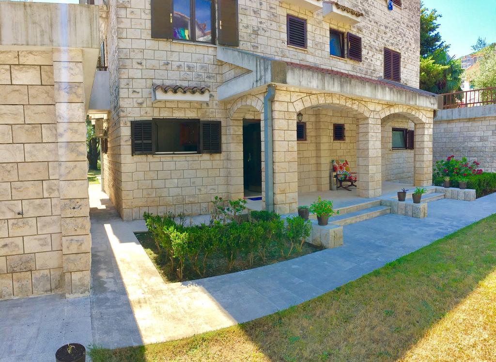 Bravo Apartmani Budva Ngoại thất bức ảnh